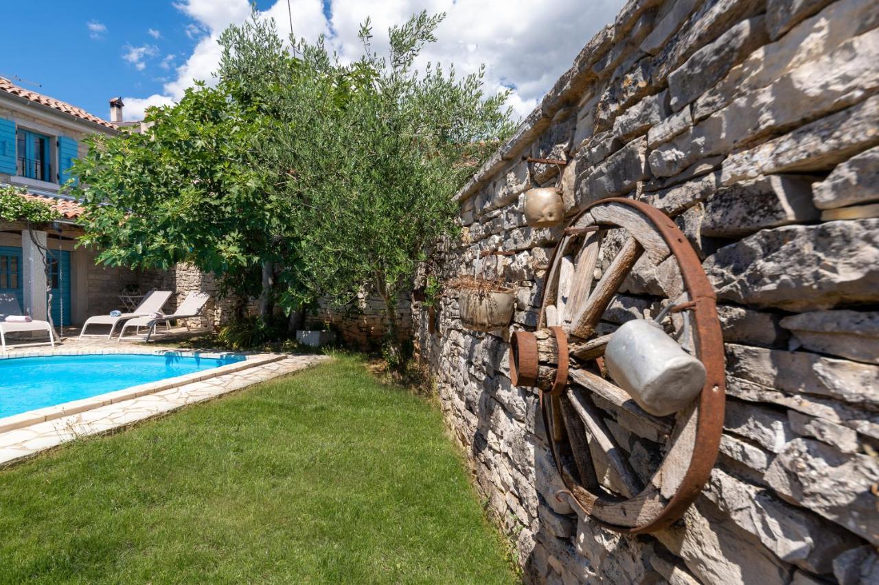Villa Janko Sveti Lovreč Pazenatički Exterior foto