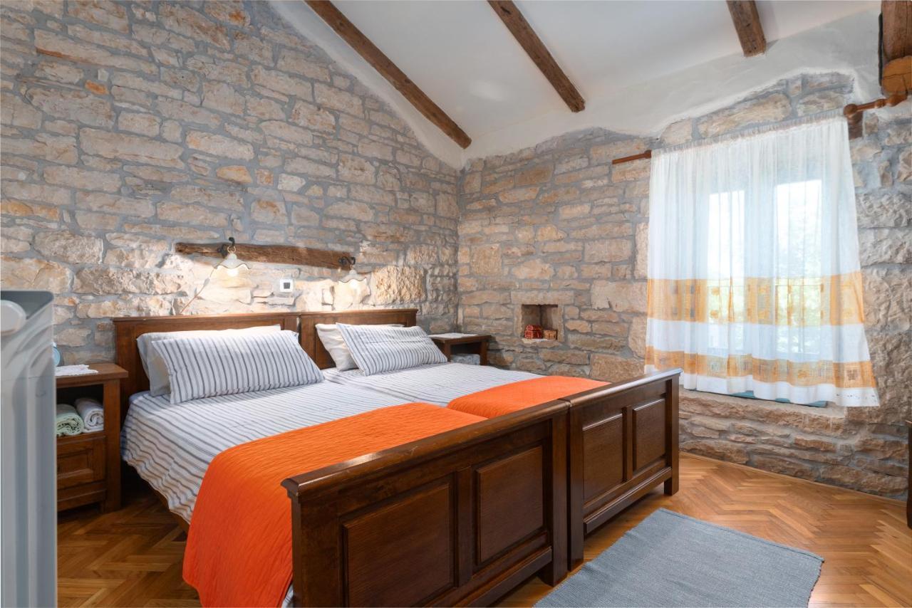 Villa Janko Sveti Lovreč Pazenatički Exterior foto