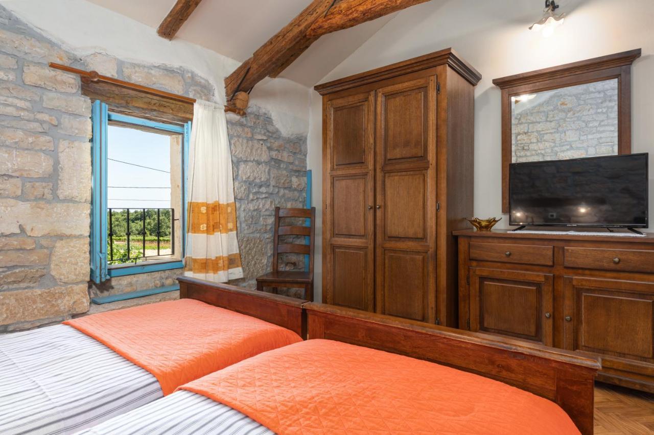 Villa Janko Sveti Lovreč Pazenatički Exterior foto
